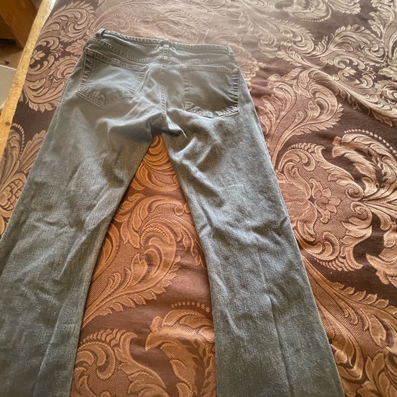 Calvin Klein Jeans - Size 1 - Classic Fit, Stylish, and Comfortable - Picture 5 of 5